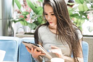 Learn How to Make Tons of Money With Freelance Writing| Make Money With Freelance Writing, Freelance Writing Tips and Tricks, How to Make Money With Freelance Writing, Make Money From Home, How to Make Money from Home, Popular Pin