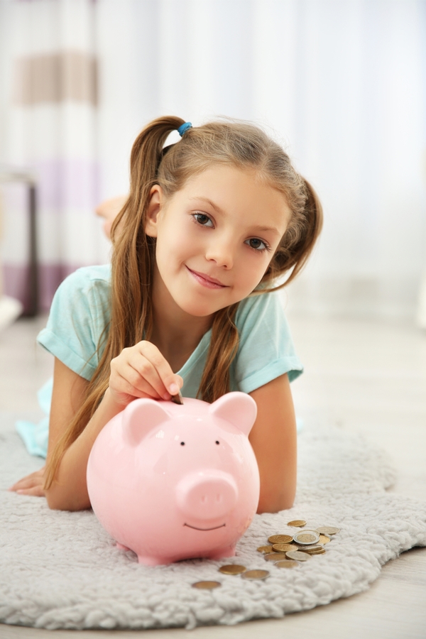 It's important to teach money saving tips to your kids. It will help set them up for success later in life. For more money saving tips, look here. 