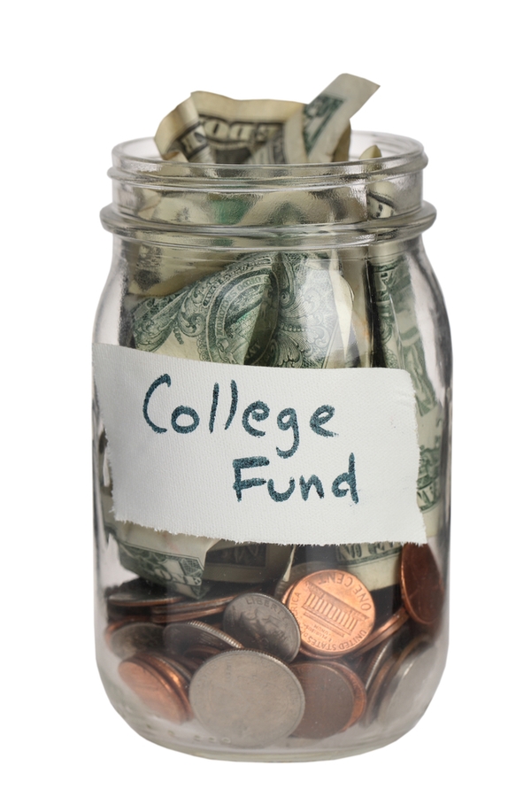 When you have a kid, one of the most important thing you can do is starting a college fund. Here are some tips to help you start saving. 