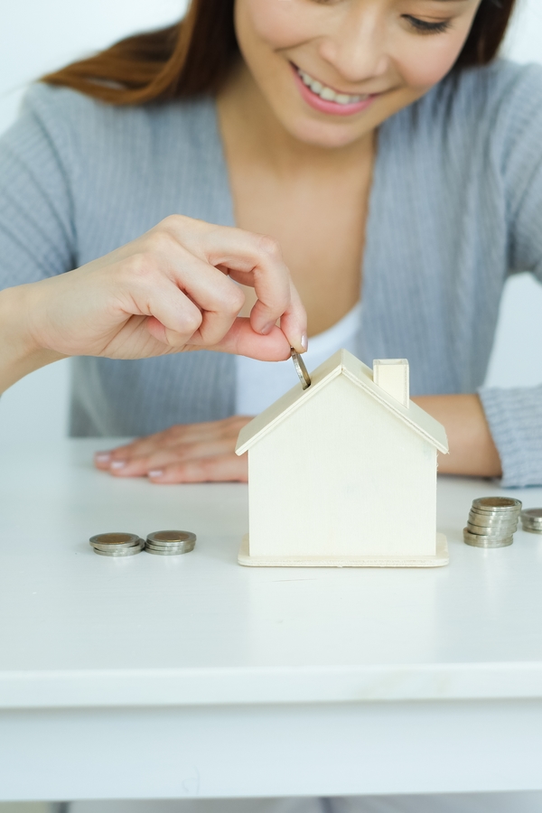 You can make it financially as a single mom--you just need these money management tips. Here are our best tips for single moms. We also have tips on how to help you save when you're living off of one income.